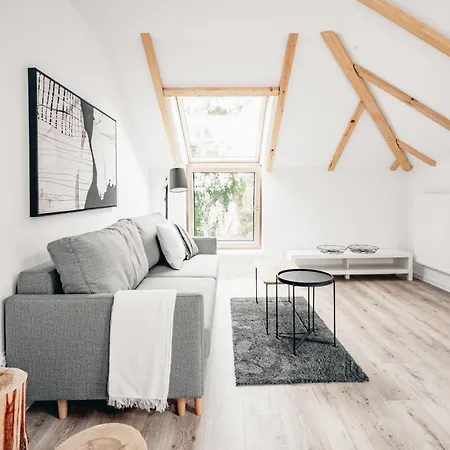 Leszka 2, Self Check In 24h *